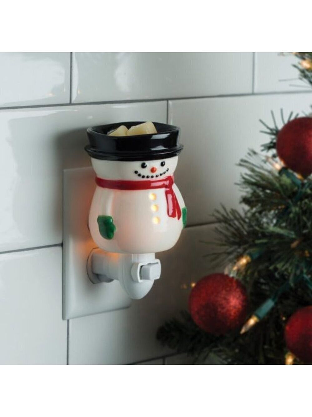 CANDLE WARMERS Frosty Pluggable Fragrance Warmer